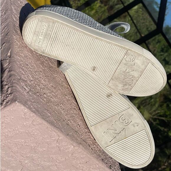 Gianni Bini Sliver Metallic Glitz Fashion Casual Tennis Shoes Size 9.5 - Picture 5 of 10